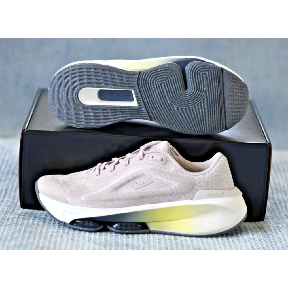 New! Size: 5 Women's | Nike Versair | Platinum Violet/Smokey Mauve | DZ3547-003 - Picture 14 of 16